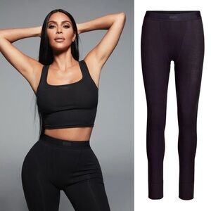 NWT SKIMS COTTON RIB LEGGING in Soot Medium